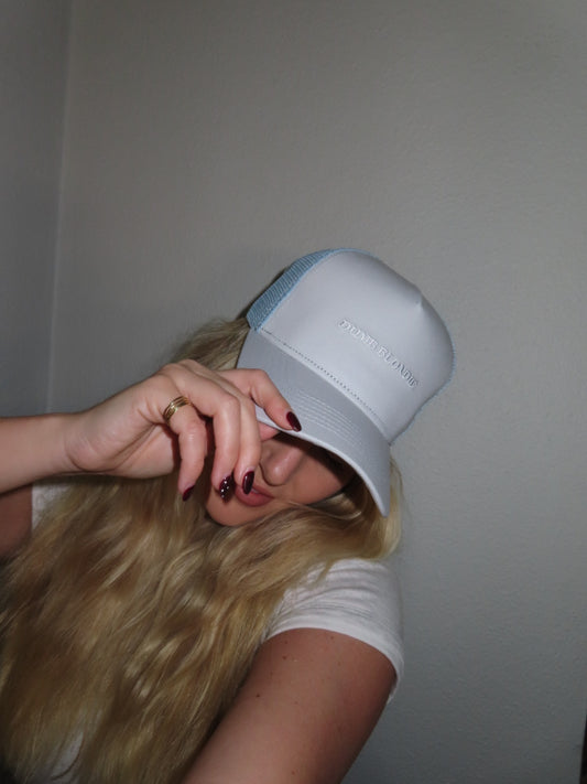 DUMB BLONDIE BLUE