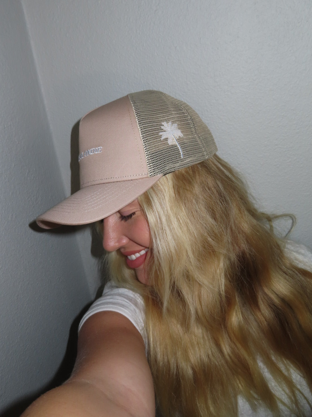 DUMB BLONDIE BEIGE